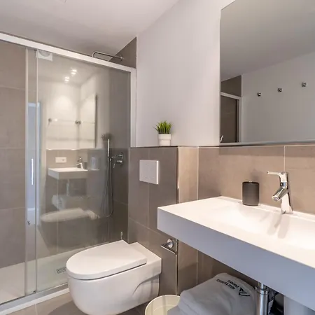 Ponent E * 卡拉纳雅达