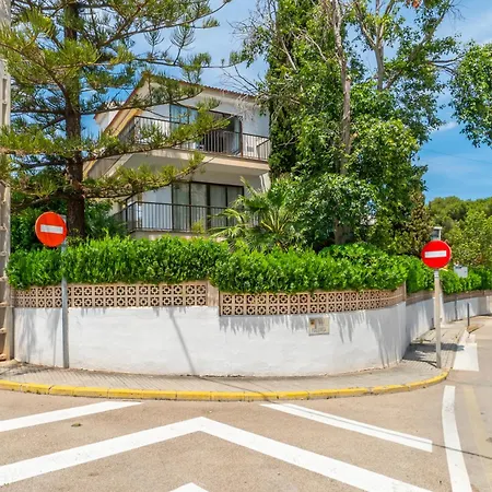 Ponent E Apartman Cala Ratjada