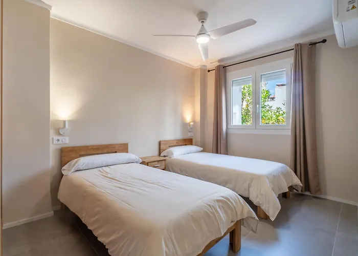 Ponent E Кала Ратьяда